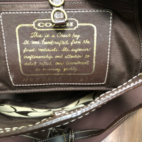 Coach purse - Picture 2 of 5